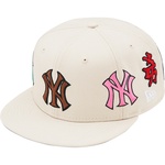 Supreme Supreme New York Yankees™ Kanji New Era (FW22) - Tan