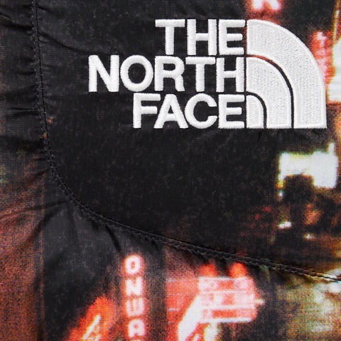 Supreme Supreme®/The North Face® 800-Fill Half Zip Hooded Pullover - Times Square
