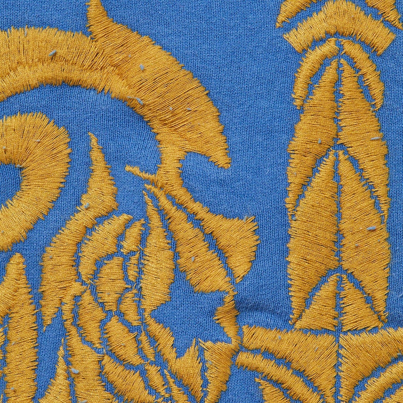 Supreme Supreme The Great China Wall Sword Hooded Sweatshirt (FW22) - Washed Royal - $198