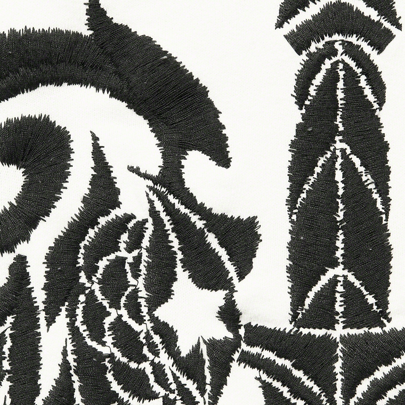 Supreme Supreme The Great China Wall Sword Hooded Sweatshirt (FW22) - White - $198