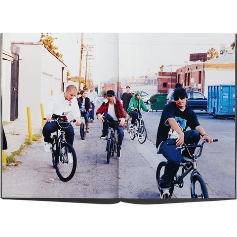 Supreme Supreme Fairfax Book - Multicolor