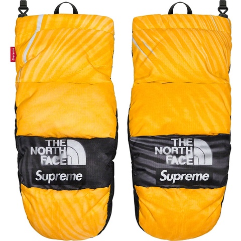 Supreme®/The North Face® Trompe L'oeil Printed Montana Mitt - Supreme