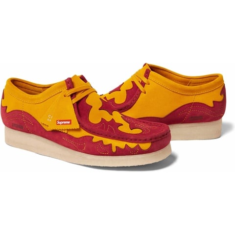 Supreme Supreme®/Clarks Originals® Wallabee® - Gold