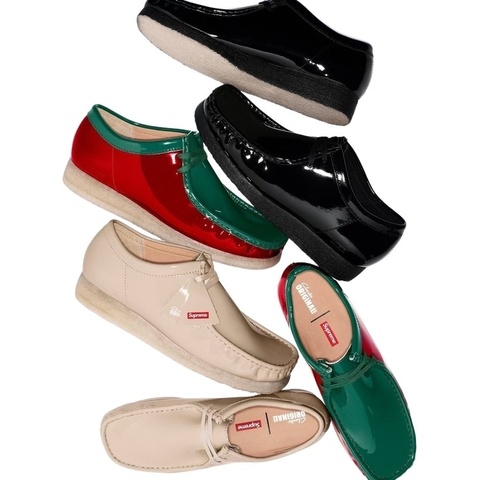 Supreme®/Clarks Originals® Patent Leather Wallabee® - Supreme