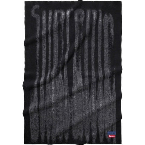 Supreme Blurred Logo Blanket - Black