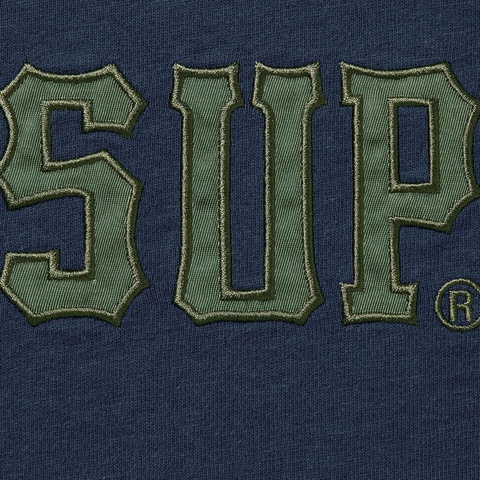Supreme Twill Appliqué S/S Top - Navy