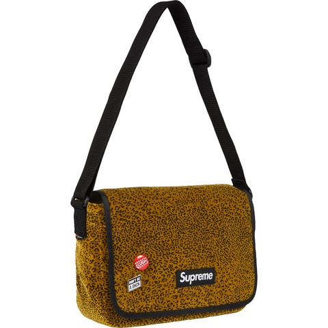 バッグ Supreme Velvet Small Messenger Bag Supreme Velvet Small Messenger Bag Black - FW25 - US