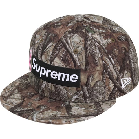 Supreme Breast Cancer Awareness Box Logo New Era® - TrueTimber® HTC Fall Camo
