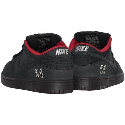 Supreme Supreme®/Nike SB Dunk Low Black - Colorway