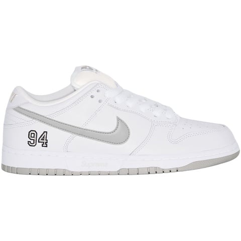 ク*︎様 Supreme 25FW NIKE SB Dunk Low White Supreme®/Nike SB Dunk Low White - fall/winter 2025 - Supreme