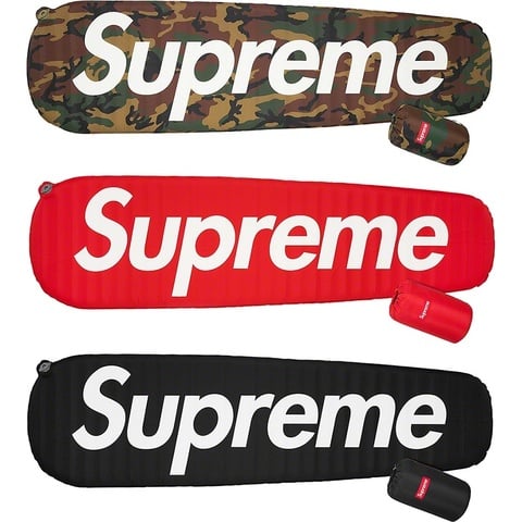 Supreme®/Sea to Summit Self Inflating Sleeping Mat - Supreme