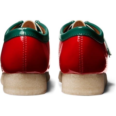 Supreme®/Clarks Originals® Patent Leather Wallabee® - Supreme