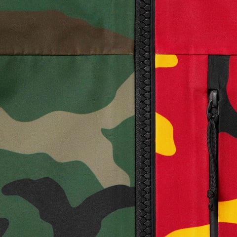 Supreme Supreme®/The North Face® Split Taped Seam Shell Jacket - Camo