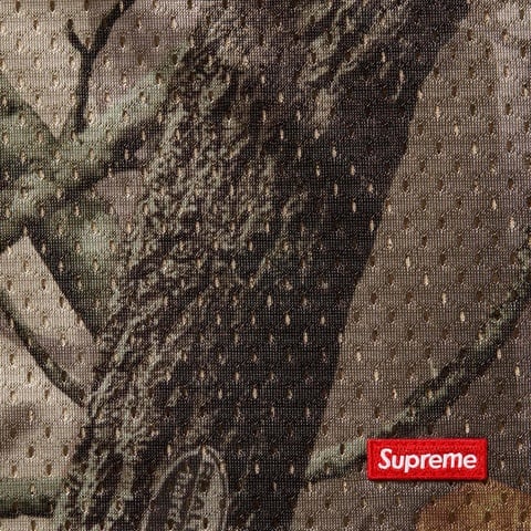 Supreme Small Box Baggy Mesh Short - Realtree® Hardwoods Camo