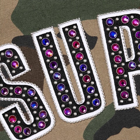 supreme × b.b. simon zip up カモ The details on this collab 😳 👕: Supreme b.b. Simon Zip Up Hooded