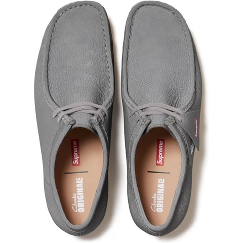 Supreme Supreme®/Clarks Originals® Reflective Wallabee® - Silver