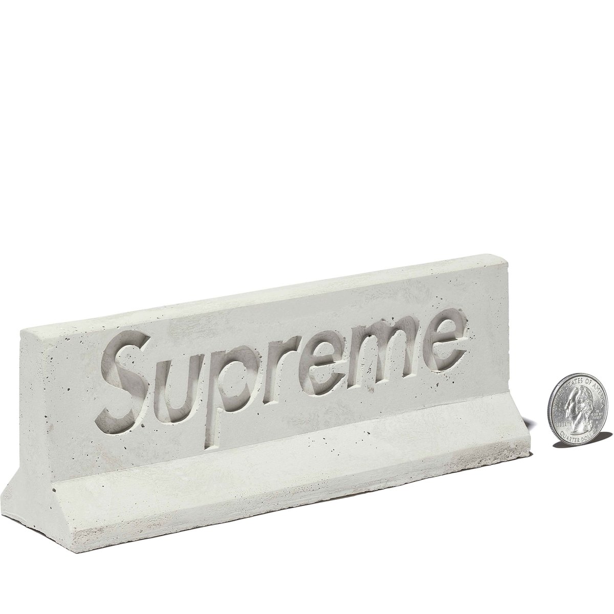 Supreme®/Mini Materials 1:12 Scale Jersey Barrier