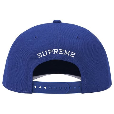 Supreme Gothic Outline Adjustable New Era® - Navy