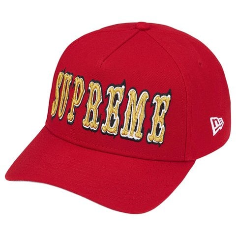 Supreme Gothic Outline Adjustable New Era® - Red
